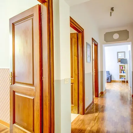 Colosseo Families And Groups 2bdr And *